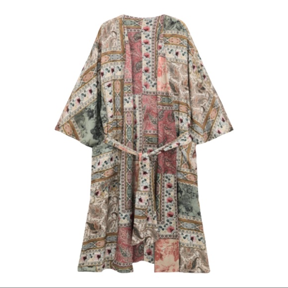 ZARA REVERSIBLE PRINTED KIMONO - Picture 3 of 16